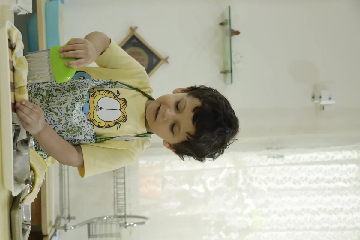 Toddler settled into environment